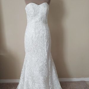 New Strapless Mermaid Lace Wedding Dress in IVORY